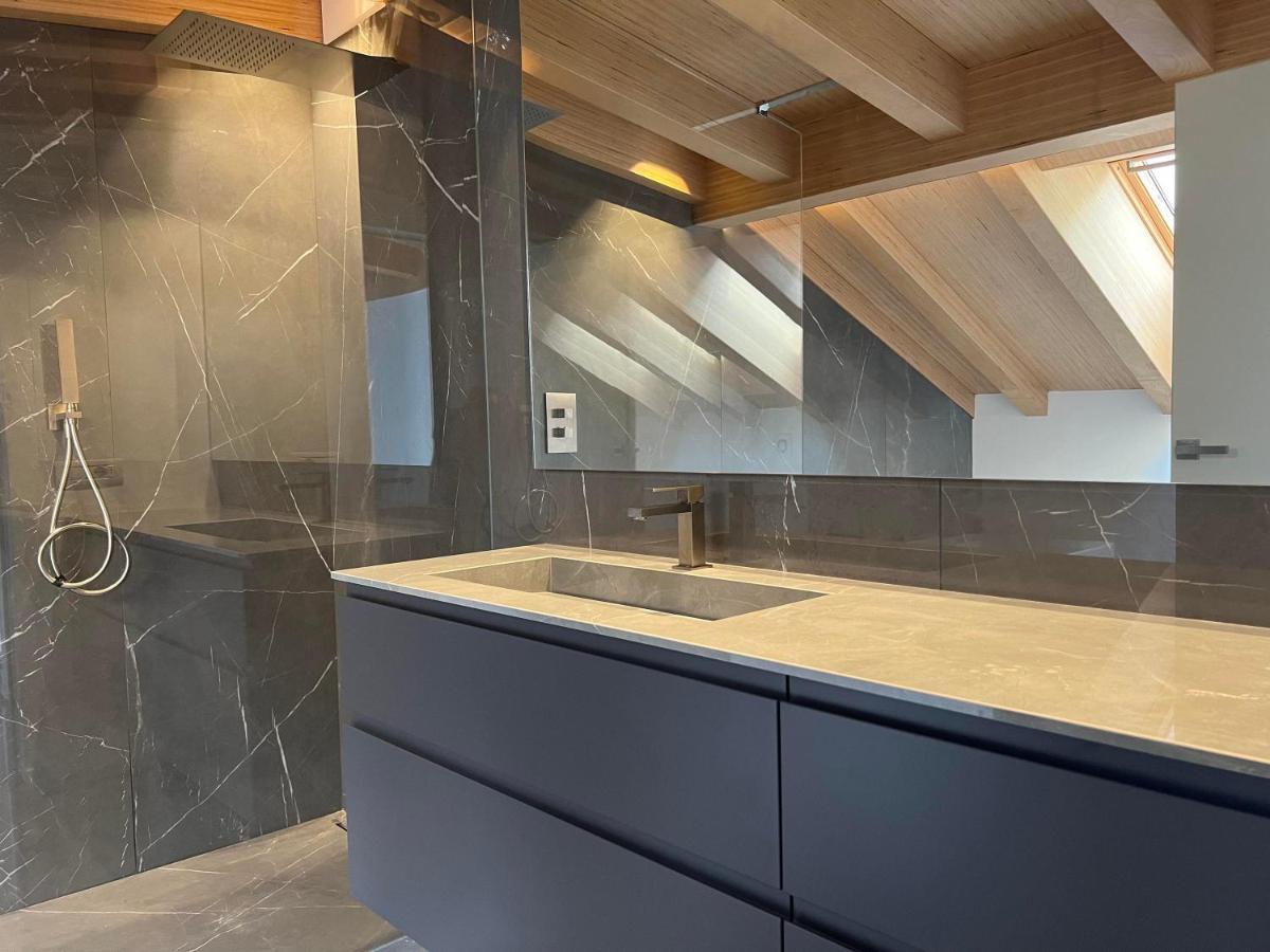 Luxury Lakefront Penthouse Lezzeno Εξωτερικό φωτογραφία
