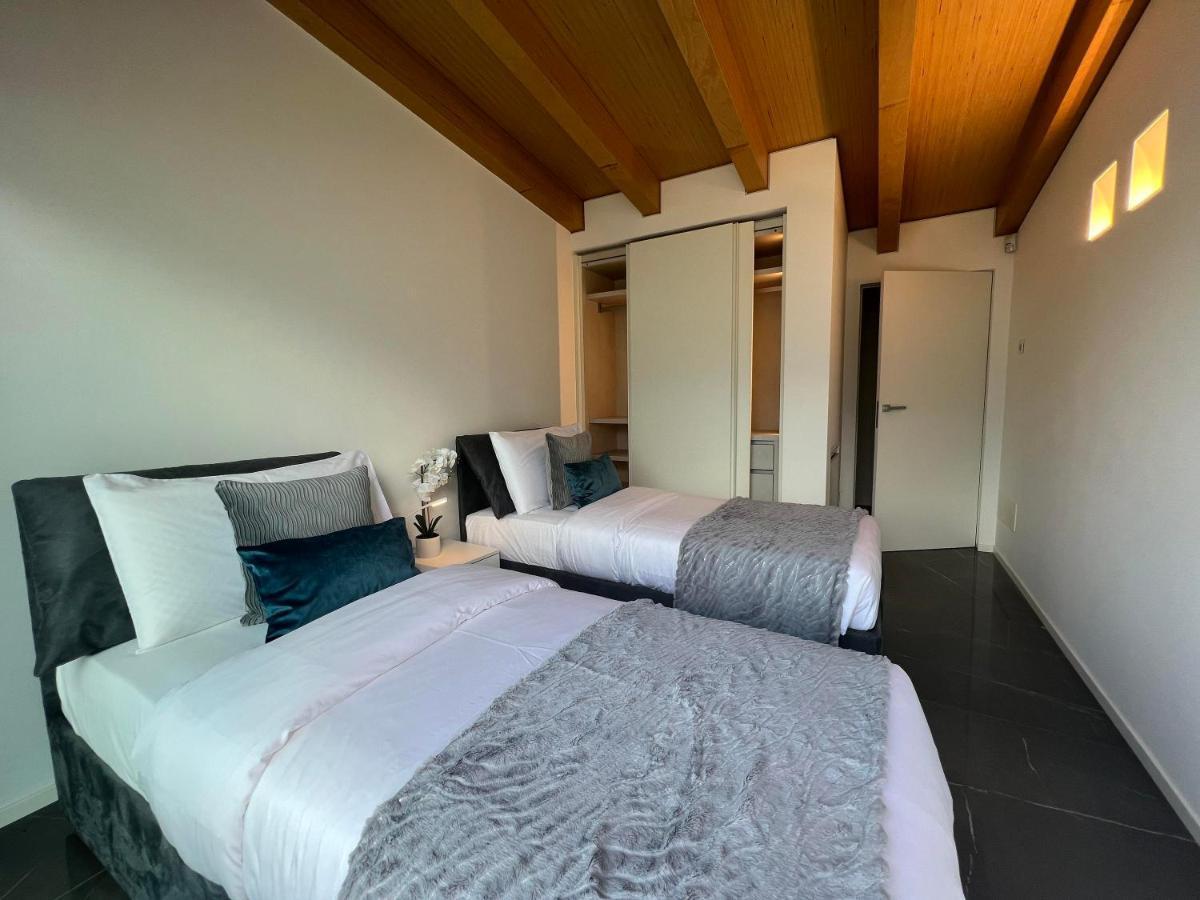 Luxury Lakefront Penthouse Lezzeno Εξωτερικό φωτογραφία